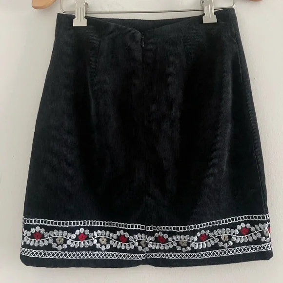 Corduroy Floral Embroidered Mini Skirt Sz Xs holiday Christmas - Picture 3 of 4